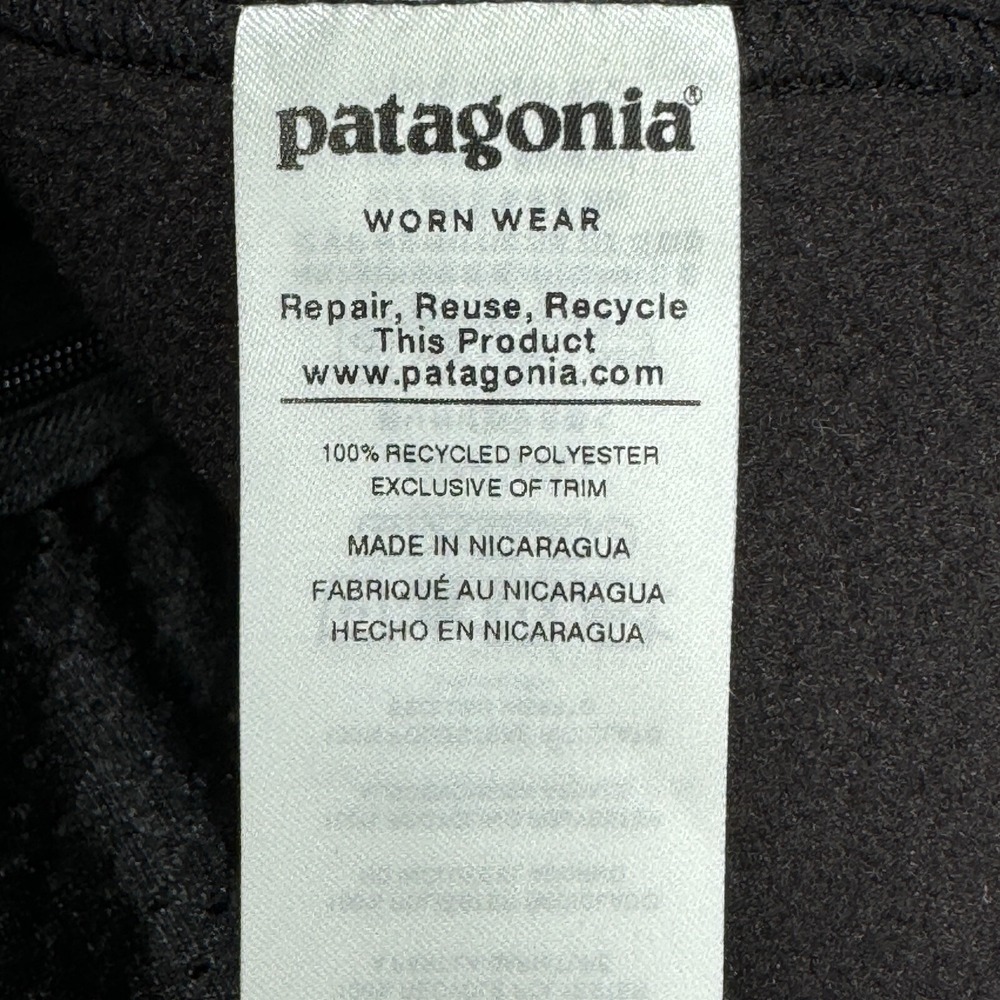 Patagonia Classic Synchilla Fleece Vest Women Small Black Wilderness Logo - Picture 6 of 10